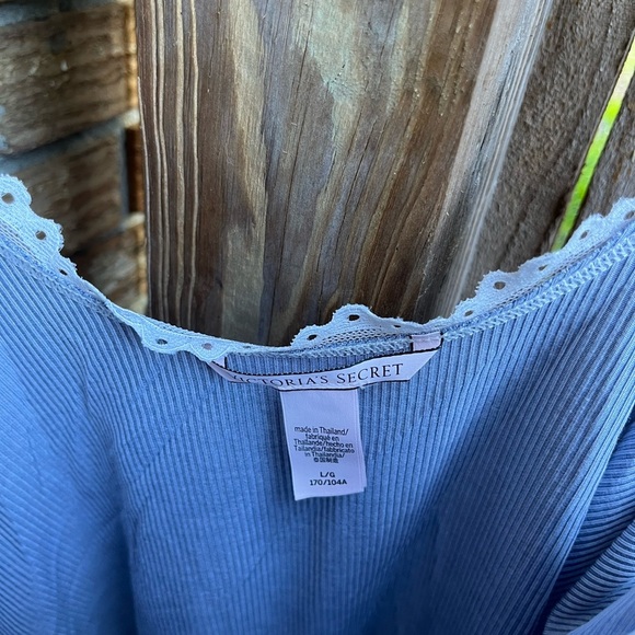 Victoria's Secret Blue Camisole with White Lace Trim - Picture 2 of 3